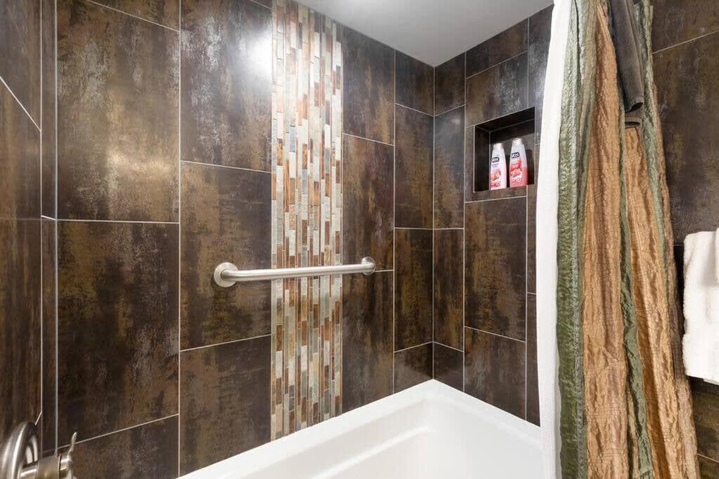 Downtown Chalet Close To Main St With Pool And Hot Tub Breckenridge Luaran gambar